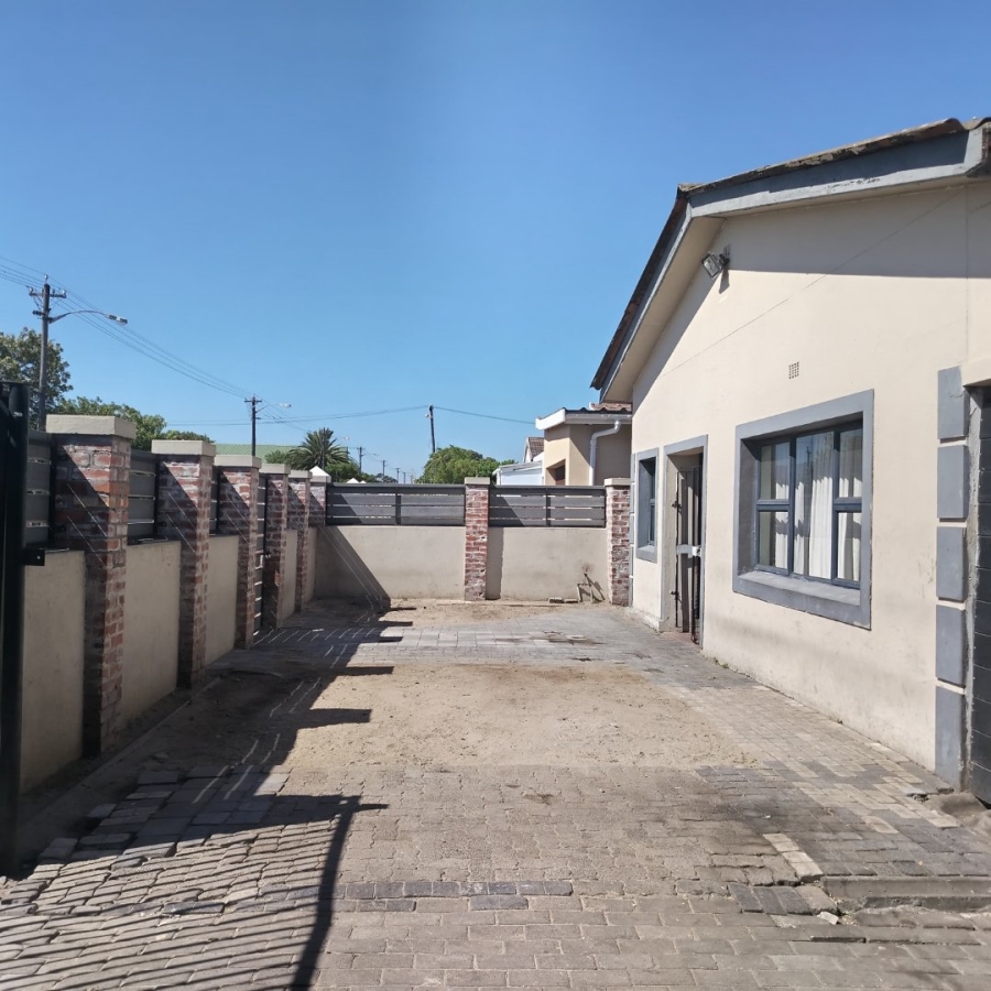 3 Bedroom Property for Sale in Norwood Western Cape